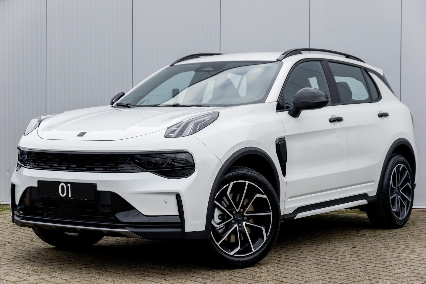 Lynk & Co 01 - 276PK Core 75km Hybride | Achteruitrijcamera | LED Koplampen | Adaptieve Cruise Control | - AutoWereld.nl