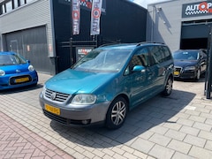 Volkswagen Touran - 1.6-16V FSI Trendline Automaat Trekhaak NAP APK