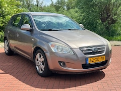 Kia Cee'd - 1.4 X-ecutive Nap/Airco
