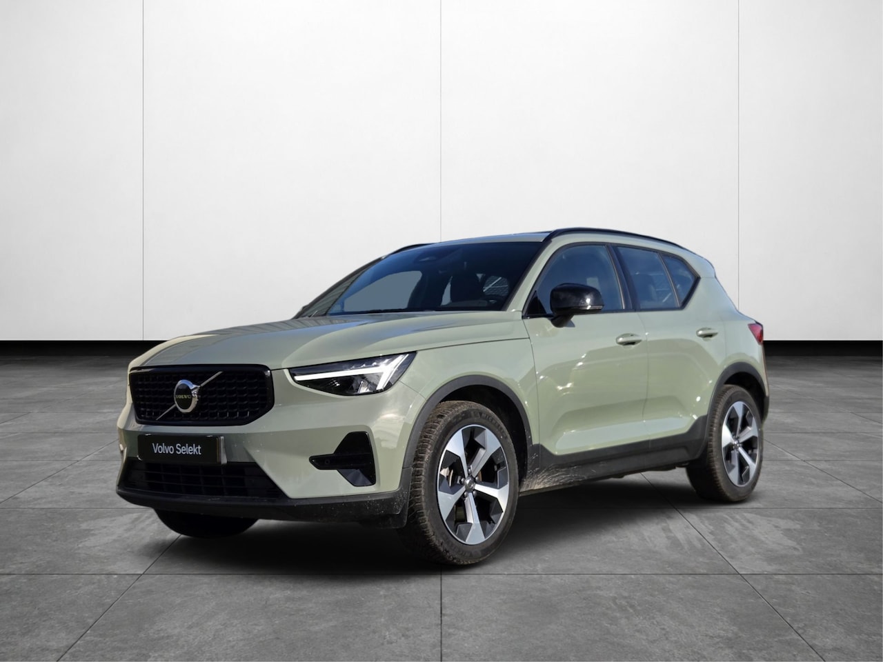 Volvo XC40 - 2.0 B4 Plus Dark | Achteruitrijcamera | Apple Carplay/Android Auto|telefoonintegratie prem - AutoWereld.nl