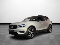 Volvo XC40 - 2.0 T4 R-Design | Trekhaak | Camera | Adaptive Cruise | Keyless | Stoelverwarming