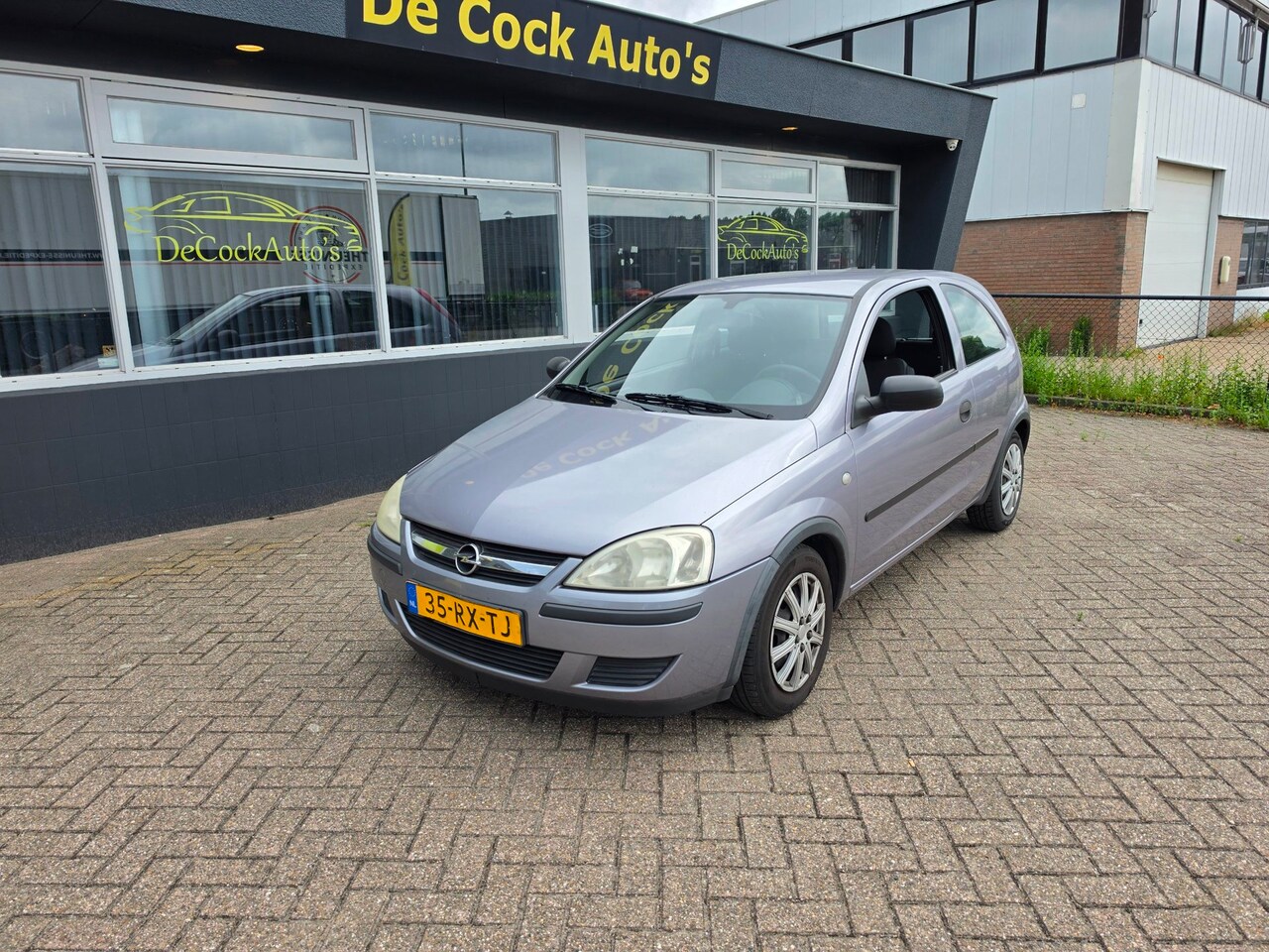 Opel Corsa - 1.2-16V Essentia/ APK 10-2027 - AutoWereld.nl