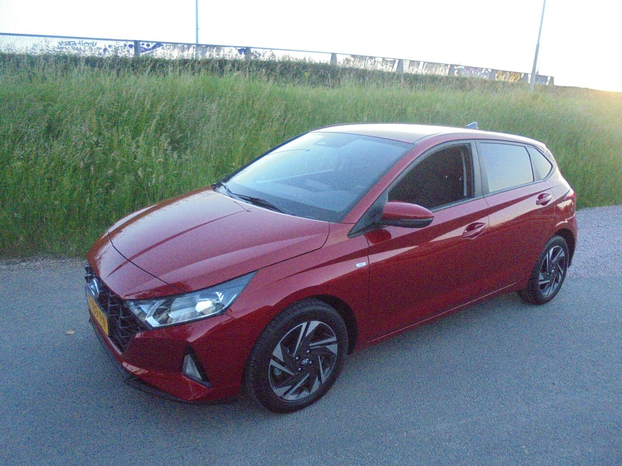 Hyundai i20 - Hyundai i20 1.0 Benzine Hybrid automaat airco lmv Camera - AutoWereld.nl