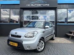 Kia Soul - 1.6 X-tra Airco Navi Bluetooth Afneembare Trekhaak Nieuwe Koppeling 2e Eig Nette Auto