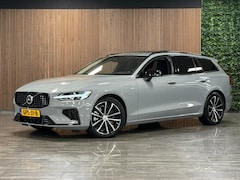 Volvo V60 - T6 AWD Recharge Ultra Dark | Trekhaak | Schuifdak | Head-Up Display | Harman Kardon | Adap