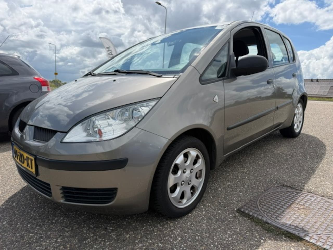 Mitsubishi Colt - 1.3 Incharge Airco Trekhaak 1Eigenaar APK - AutoWereld.nl