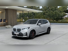 BMW X3 - 30e xDrive M Sport Automaat / Panoramadak / Trekhaak / Sportstoelen / Comfort Access / Ada