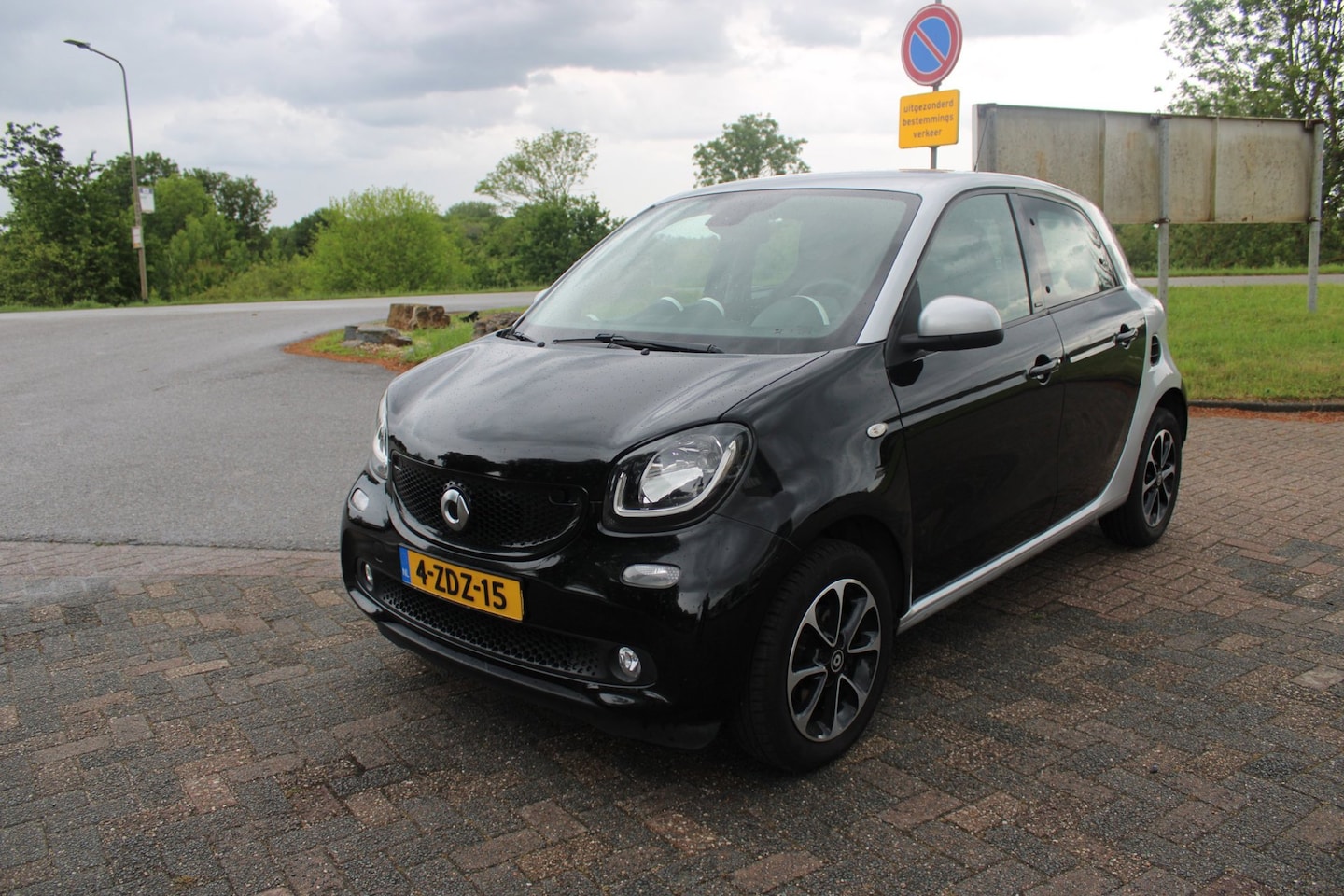 Smart Forfour - 1.0 Joy Edition 1.0 Joy Edition - AutoWereld.nl