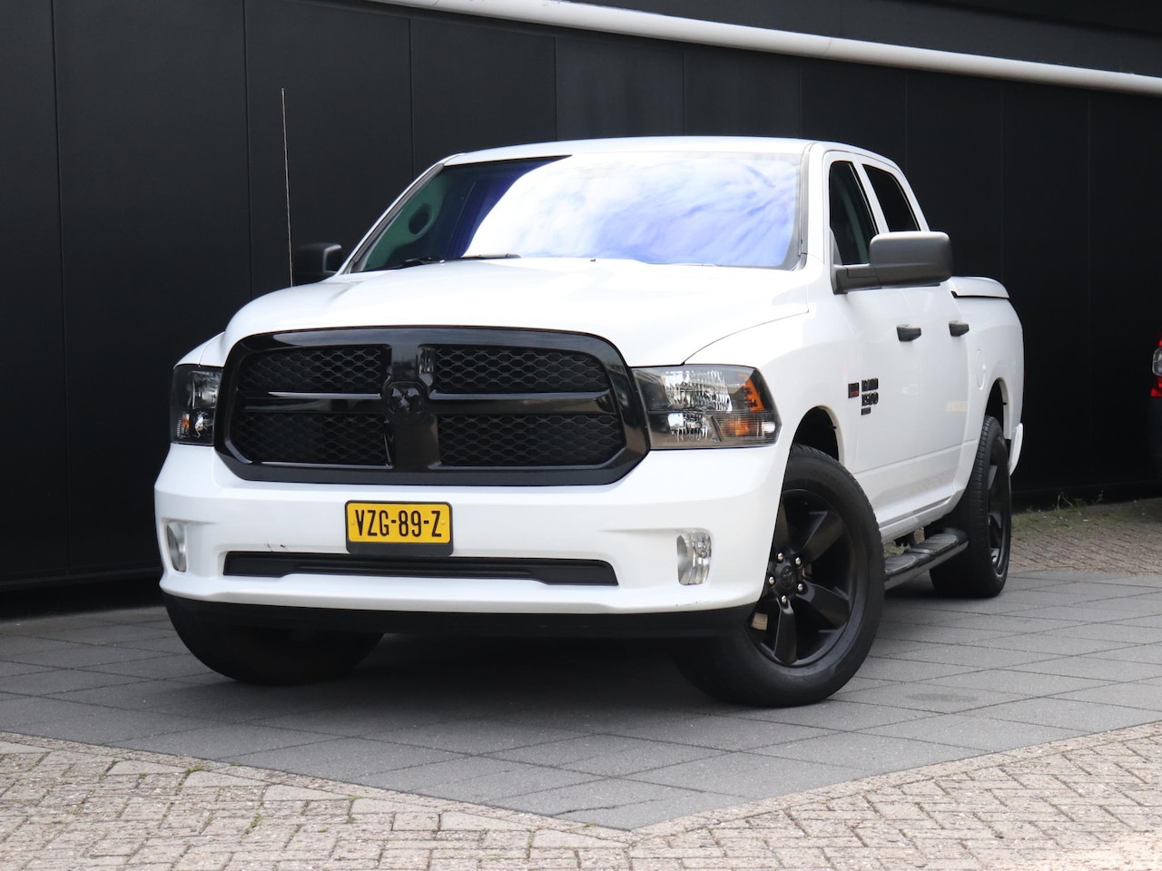 Dodge Ram 1500 - classic | TREKHAAK | CRUISE | NAVI | PDC | - AutoWereld.nl