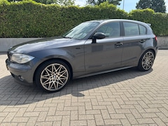 BMW 1-serie - 116i Executive Rijd super Motorisch top