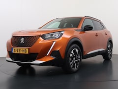 Peugeot e-2008 - Allure Pack 50 kWh | Accu 94% | AppleCarplay/Android | Achteruitrijcamera | Stoelverwarmin