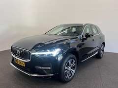 Volvo XC60 - 2.0 T6 Plug-in hybrid AWD Core Bright DEMO Panoramadak Airco ECC PDC VA+Camera Full LED El