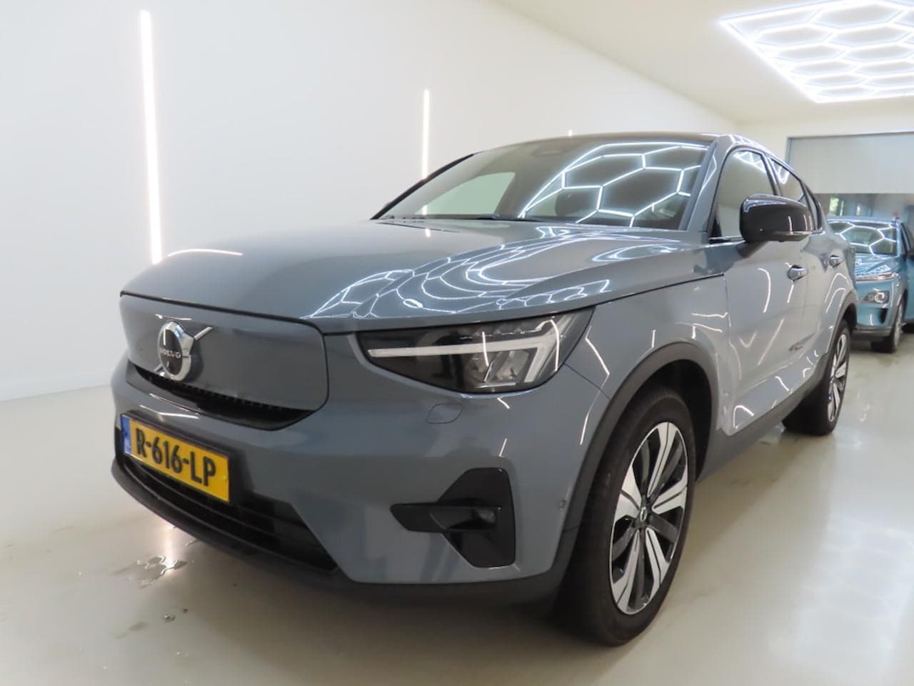 Volvo C40 - Recharge Ultimate 69 kWh | Elekrtrisch Verstelbare Stoelen | Harman/Kardon | Allseason | 3 - AutoWereld.nl
