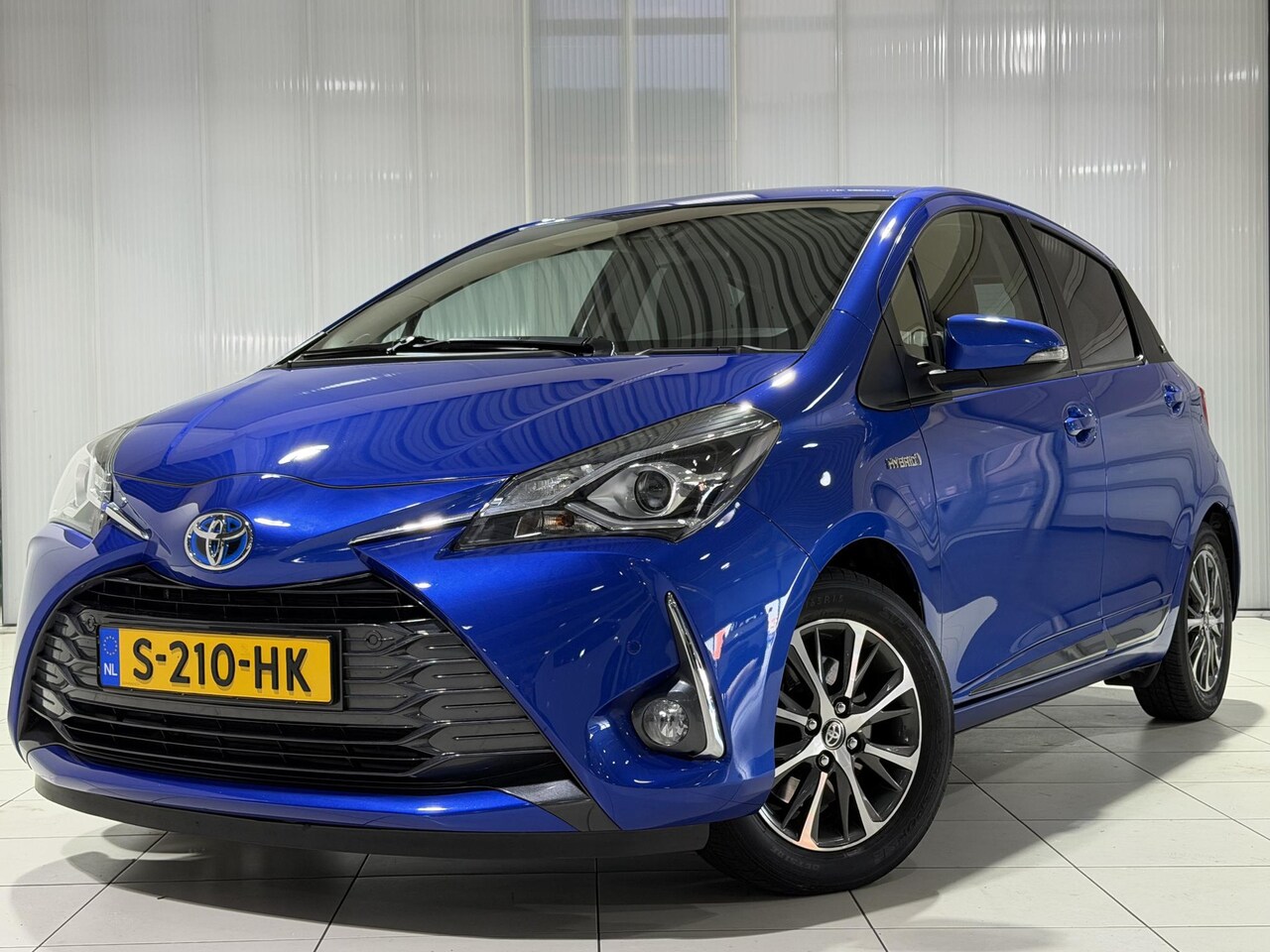 Toyota Yaris - 1.5 Hybrid Dynamic Parkeersensoren , Apple Carplay / Android Auto , Y20 Editie , Winterban - AutoWereld.nl