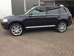 Volkswagen Touareg - 4.2 V8 4x4 nieuwe apk