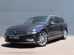 Volkswagen Passat Variant - 1.5 TSI R-Line Business + | Navigatie | Leder | Trekhaak | Elektrische Achterklep | Parkee