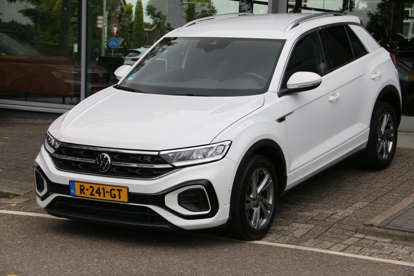 Volkswagen T-Roc - 1.0 TSI R-Line NIEUWE MODEL VIRT.COCKPIT NL-AUTO! - AutoWereld.nl
