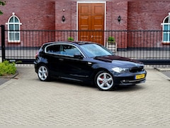 BMW 1-serie - 116i Business Line / Airco / Navi / Camera / Bluethoot / Apk