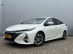 Toyota Prius - 1.8 Plug-in Dynamic keyless Cruise Navi