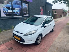 Ford Fiesta - 1.25 Limited nieuw apk airco
