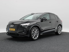 Audi Q4 e-tron - 40 S Edition 63 kWh 204 Pk | Trekhaak | Stoelverwarming | Adaptive Cruise | Camera | CarPl