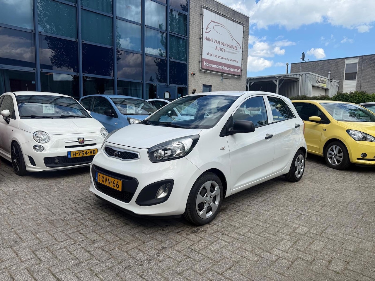 Kia Picanto - 1.0 CVVT ComfortLine 1.0 CVVT ComfortLine 5-drs, Airco, APK 06/27, optioneel Carplay - AutoWereld.nl