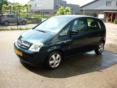 Opel Meriva - 1.6-16V Essentia AUTOMAAT div lak beschadigingen nieuwe apk