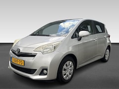 Toyota Verso S - 1.3 VVT-i Aspiration / panoramadak