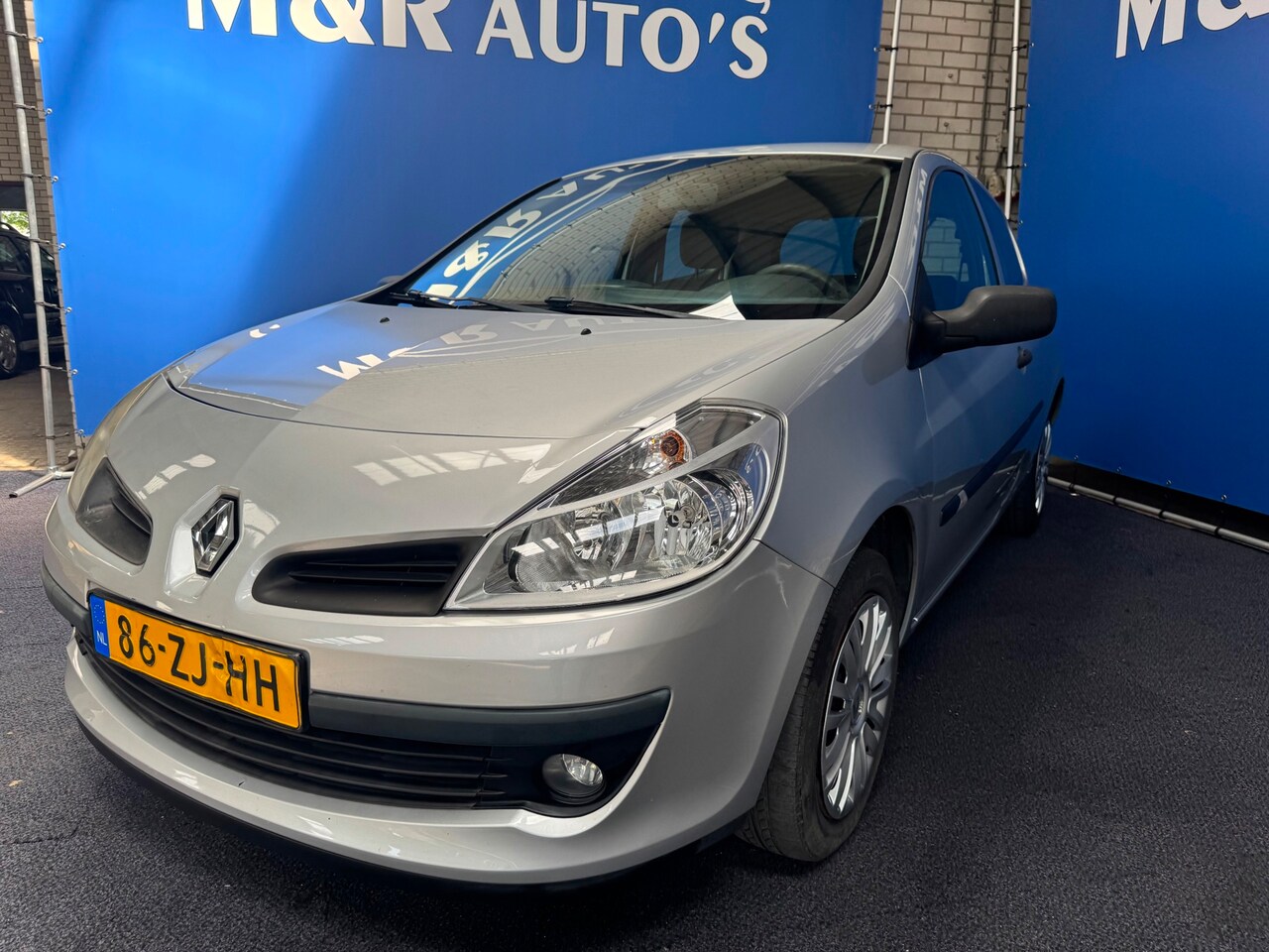 Renault Clio - 1.2-16V Special Line 1.2-16V Special Line - AutoWereld.nl