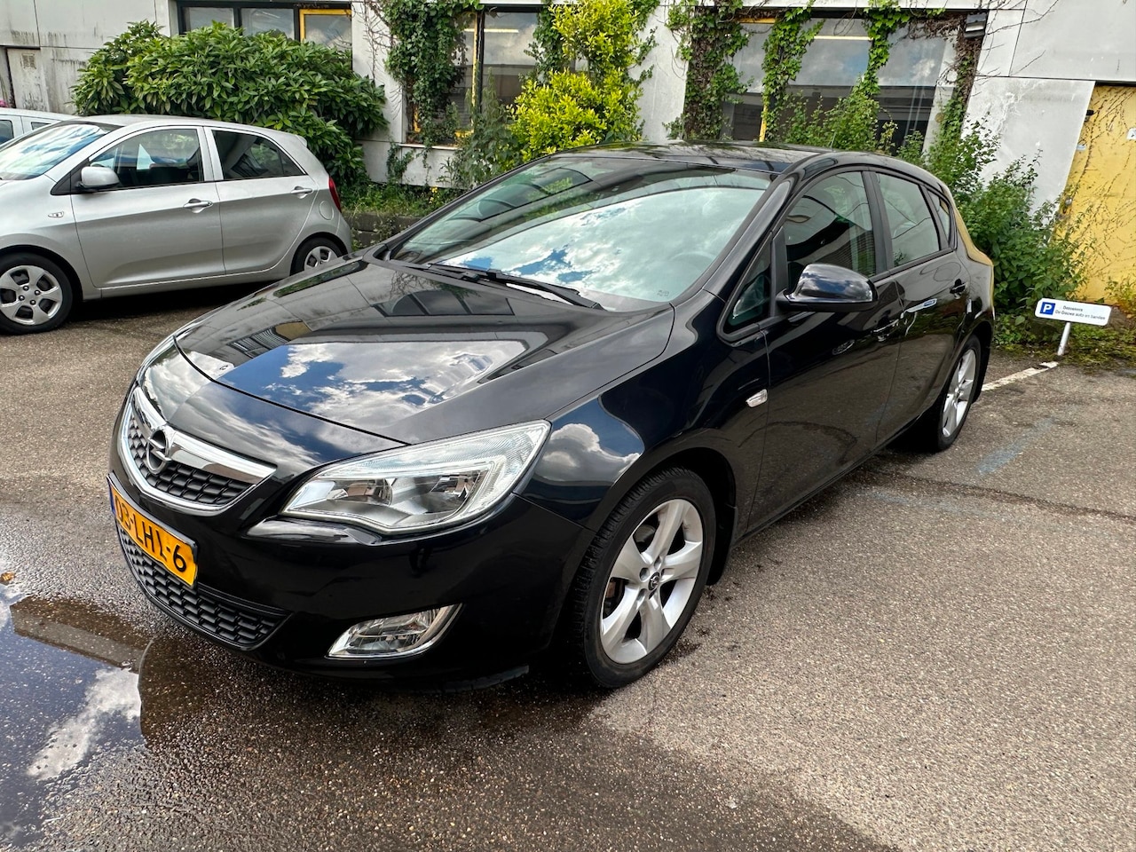 Opel Astra - 1.4 Edition/ Goed onderhouden/ Trekhaak - AutoWereld.nl