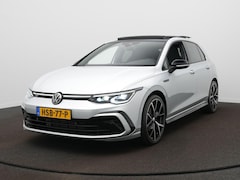 Volkswagen Golf - 1.5 eTSI 150Pk Automaat R-Line Business / Panoramadak / Adap. Cruise / Camera