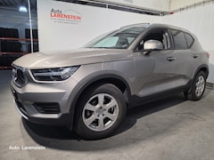Volvo XC40 - 1.5 T2 130pk Momentum Business Pano.dak / Trekhaak / Carplay / A.Camera / Adapt.C.C