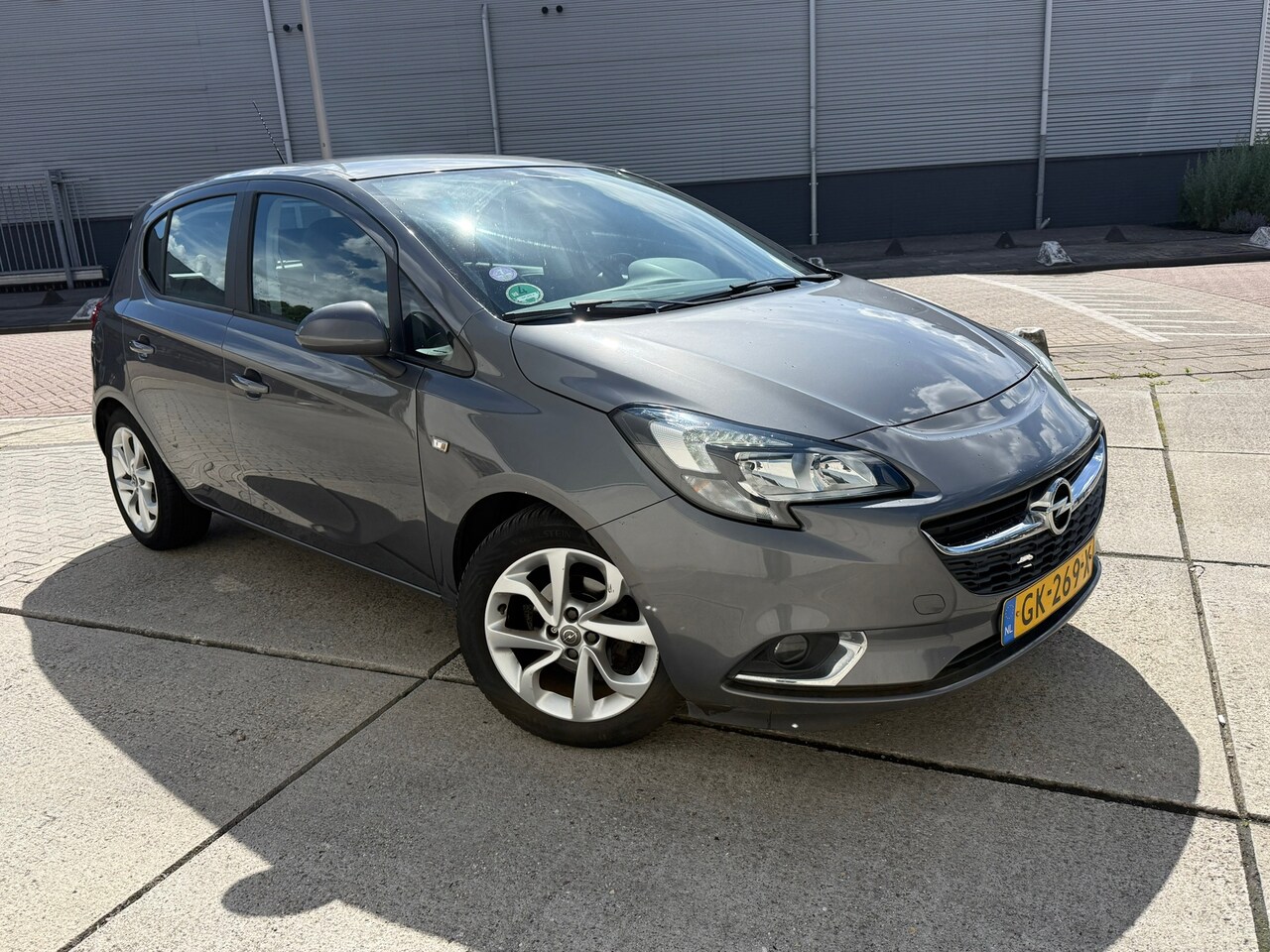 Opel Corsa - 1.4 Color Edition AUTOMAAT Stoel/Stuur verwarming apk 2027 - AutoWereld.nl