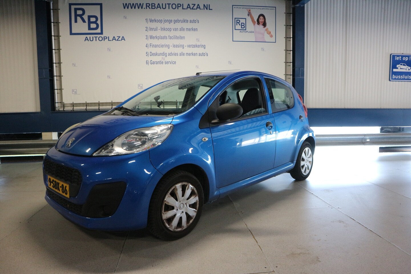 Peugeot 107 - 1.0 Access Accent / AIRCO / NAP / 5 DRS / LEUKE AUTO ! ! ! - AutoWereld.nl