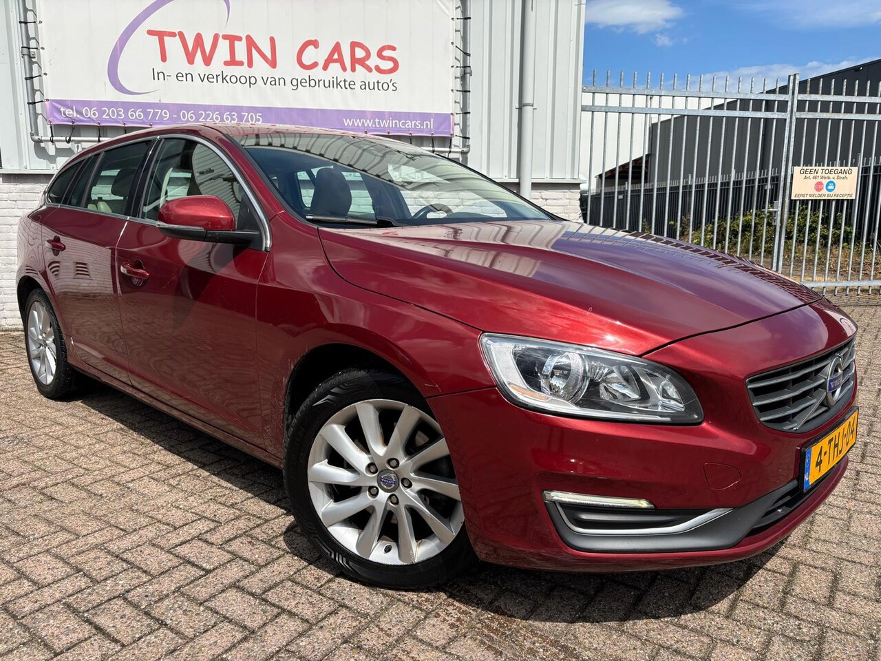 Volvo V60 - 1.6 T3 Summum 1.6 T3 Summum - AutoWereld.nl