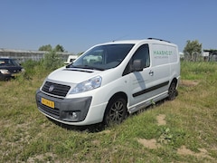 Fiat Scudo - 10 2.0 MultiJet KH1 SX - Handelsprijs zonder garantie - Kapotte koppakking