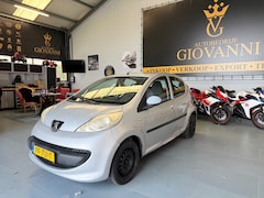 Peugeot 107 - 1.0-12V XR