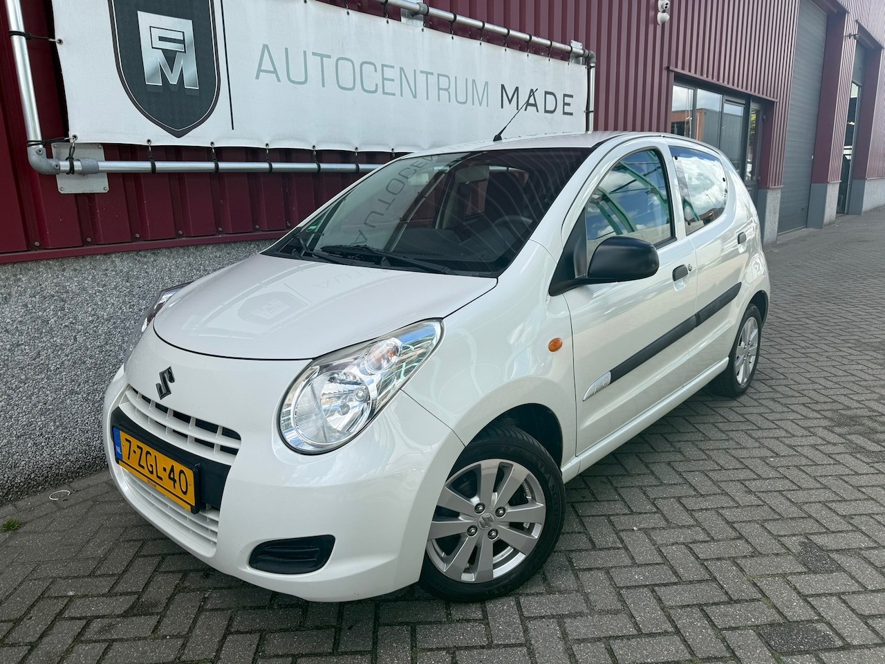 Suzuki Alto - 1.0 Celebration EASSS // Airco // 88DKM NAP - AutoWereld.nl