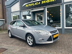 Ford Focus Wagon - 1.6 EcoBoost Titanium/ CLIMA/ CRUISE/ STOELVERW/ XENON/ BLUETOOTH/ PDC