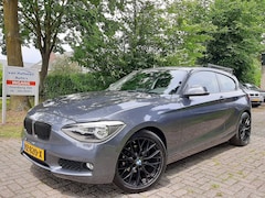 BMW 1-serie - 114i Sport Airco/Clima Navi 18 Inch Sport Int