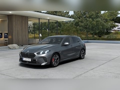 BMW 1-serie - 120 M Sport Automaat / Sportstoelen / Comfort Access / Achteruitrijcamera / Adaptieve LED