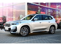 BMW X1 - xDrive25e M Sport Automaat / Sportstoelen / Comfort Access / Achteruitrijcamera / Stoelver