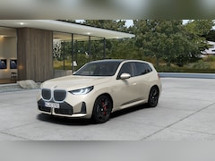BMW X3 - 30e xDrive M Sport Automaat / Trekhaak / Panoramadak / Sportstoelen / Comfort Access / Har