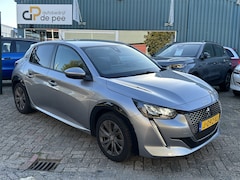 Peugeot e-208 - EV Allure 50 kWh GARANTIE/CCS/SOH 89%/CARPLAY/CRUISE/CLIMA/NAVI/CAMERA/LICHTMETAAL rijklaa