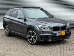 BMW X1 - SDrive20i High Executive Edition / Panorama / M PAKKET / HeadUp / LEER / VOLLE AUTO