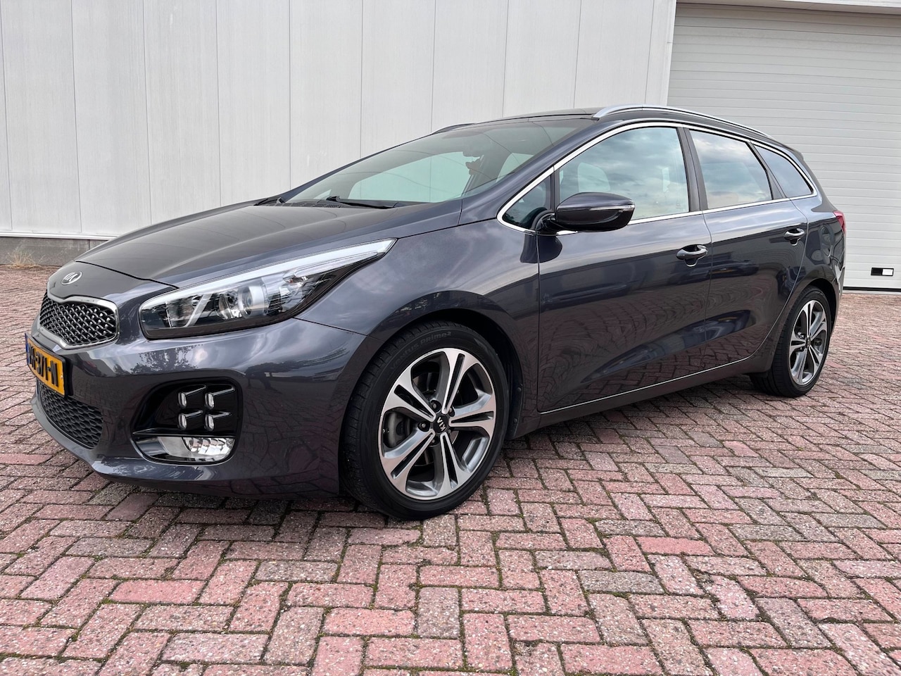 Kia Cee'd Sportswagon - 1.0 T-GDi GT-Line Summer Edition panoramadak*ECC*Camera*stoelverwarming*trekhaak*navi* 201 - AutoWereld.nl