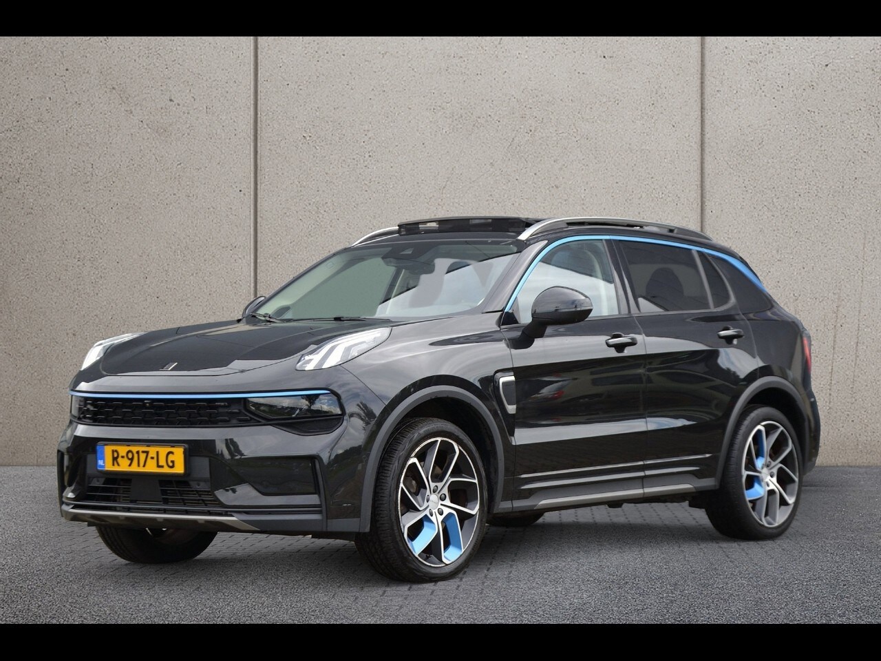 Lynk & Co 01 - 1.5 Plug-in Hybrid | Panoramadak | 360 Camera | Carplay - AutoWereld.nl