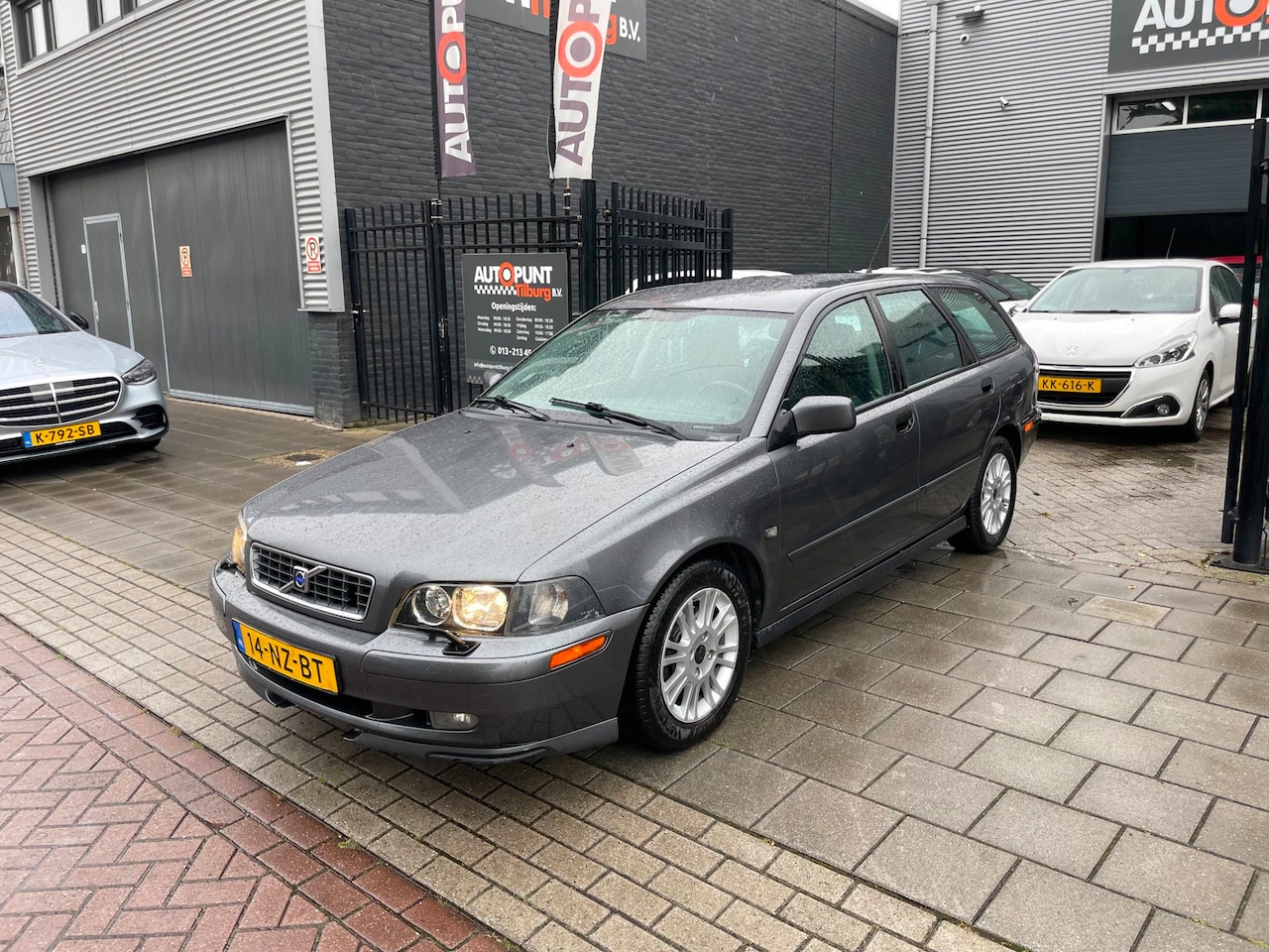 Volvo V40 - 2.0 Europa 3e Eigenaar! Airco NAP APK - AutoWereld.nl