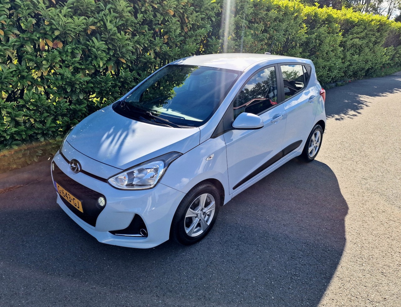 Hyundai i10 - 1.0i Navi Carplay Cr Control Airco - AutoWereld.nl