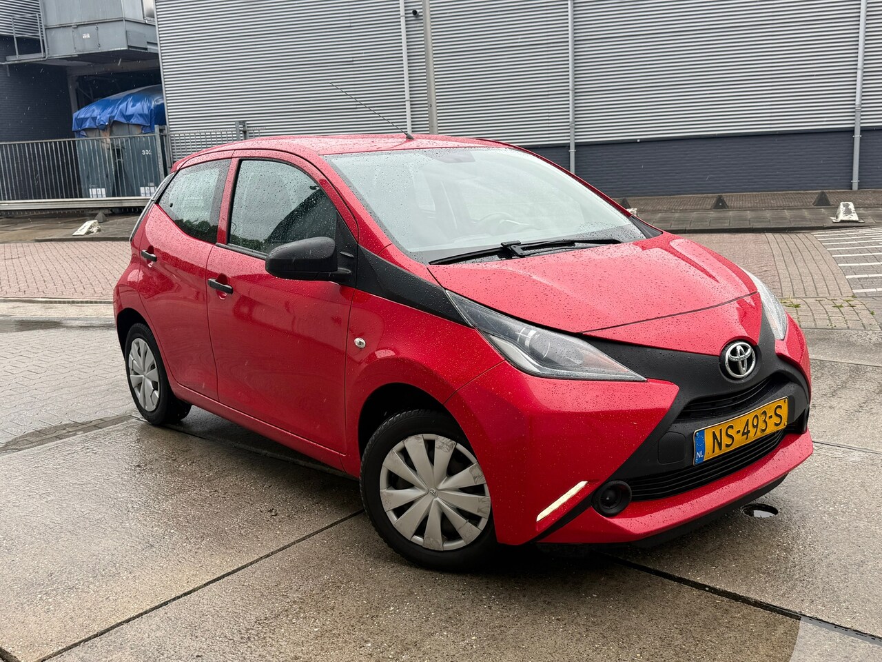 Toyota Aygo - 1.0 VVT-i x-fun AIRCO 5DR NEW APK - AutoWereld.nl